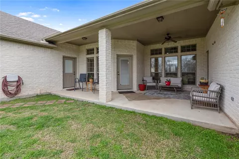3911 Esquire Ct, Bryan, TX 77808 photo 29