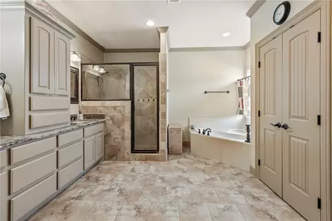 3911 Esquire Ct, Bryan, TX 77808 photo 17