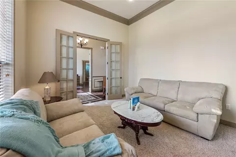 3911 Esquire Ct, Bryan, TX 77808 photo 6