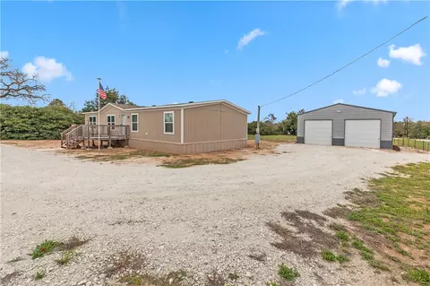 1101 Fire Station Rd, Franklin, TX 77856