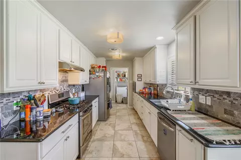 1305 Esther Blvd, Bryan, TX 77802 photo 6