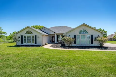4056 Austins Estates Dr, Bryan, TX 77808 photo 2
