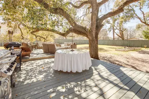 Exterior - 709 E 32nd St, Bryan, TX 77803 photo 4 of 10