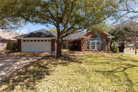 3415 Mustang Ln, College Station, TX 77845