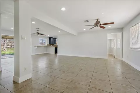 Living - 406 Tee Dr, Bryan, TX 77801 photo 1 of 2