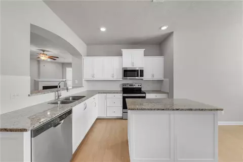 Kitchen - 2007 Stubbs Dr, Bryan, TX 77807 photo 1 of 3