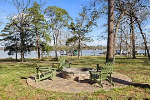 9249 Clyde Acord Rd, Franklin, TX 77856