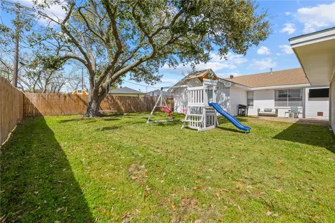 Exterior - 2318 Devonshire St, Bryan, TX 77802 photo 6 of 10