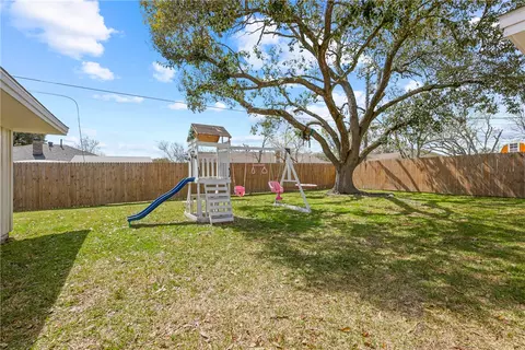 Exterior - 2318 Devonshire St, Bryan, TX 77802 photo 7 of 10