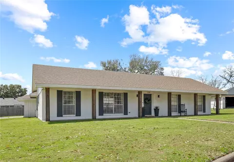 Exterior - 2318 Devonshire St, Bryan, TX 77802 photo 2 of 10