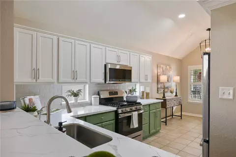 2014 Mountain Wind Loop, Bryan, TX 77807 photo 9