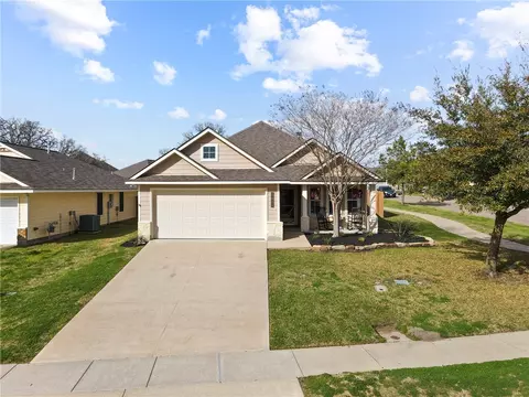 2014 Mountain Wind Loop, Bryan, TX 77807 photo 2