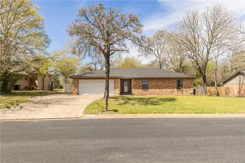 2611 Wilderness Dr N, College Station, TX 77845