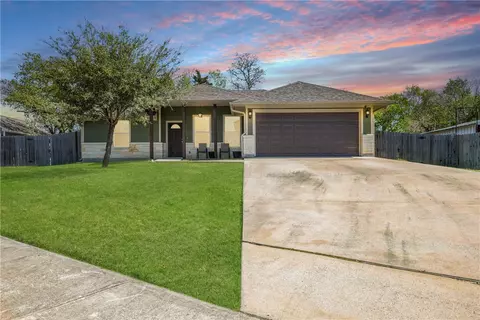 1713 Bridge Meadow Ln, Bryan, TX 77803