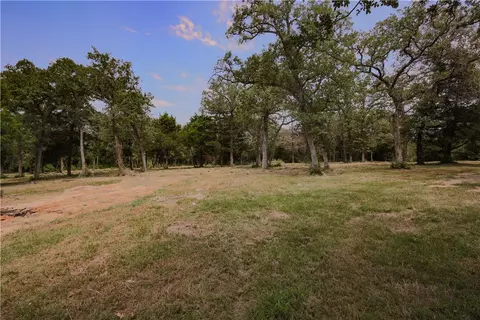 185 Cherry Cir, Somerville, TX 77879