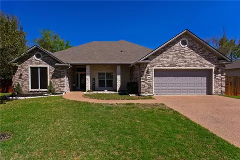 2804 Althea Ct, Bryan, TX 77808