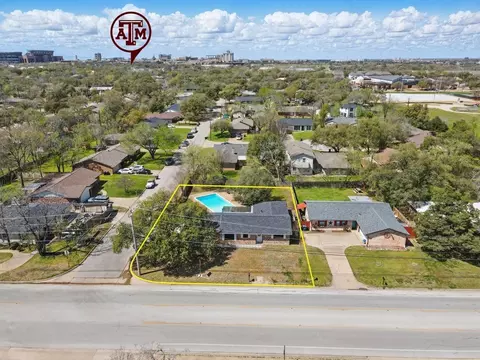 1401 Holleman Dr, College Station, TX 77840