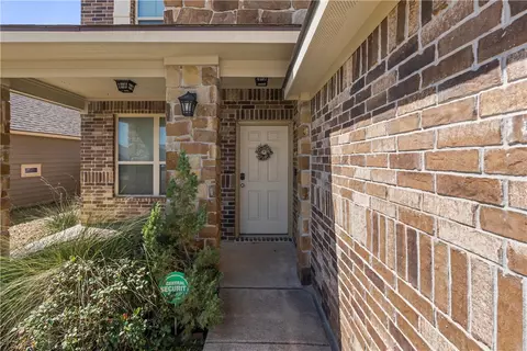 2117 Dumfries Dr, Bryan, TX 77807 photo 3