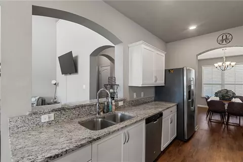 2117 Dumfries Dr, Bryan, TX 77807 photo 13
