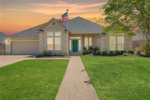 312 Onyx Dr, College Station, TX 77845