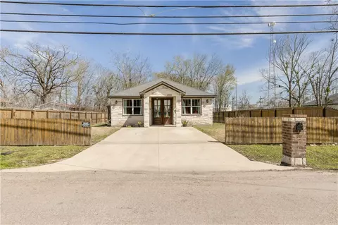 217 Minnie, Navasota, TX 77868