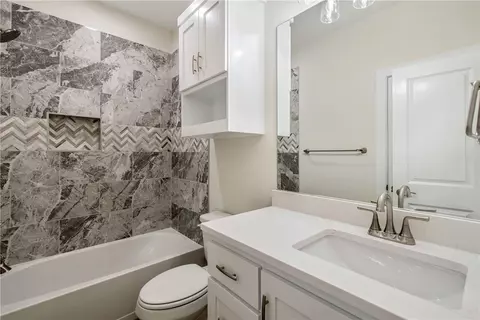 Bath - 2808 Spector Dr, Bryan, TX 77808 photo 1 of 2