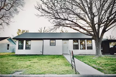 1307 Higgins St, Brenham, TX 77833