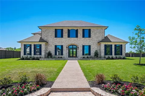4724 Concordia Dr, Bryan, TX 77802