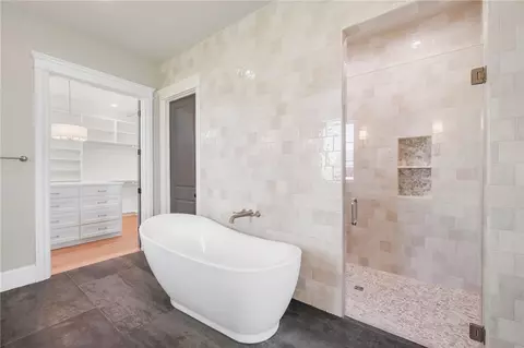 Bath - 4724 Concordia Dr, Bryan, TX 77802 photo 2 of 6