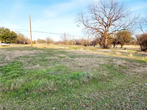 000 Moss St, Bryan, TX 77803