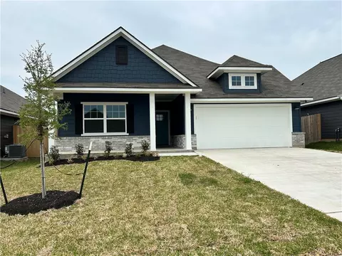 2826 Messenger Way, Bryan, TX 77803