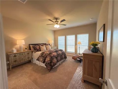 5305 Lyle Pl, Bryan, TX 77807 photo 9