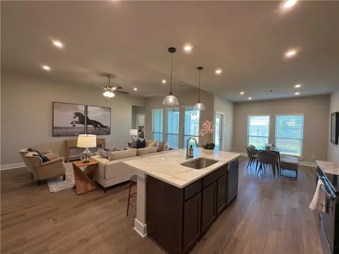 5305 Lyle Pl, Bryan, TX 77807 photo 3