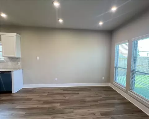 5303 Lyle Pl, Bryan, TX 77807 photo 8
