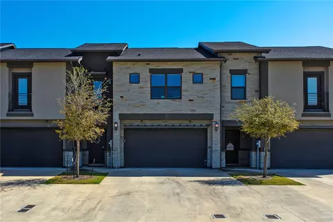 2836 Papa Bear Dr, College Station, TX 77845