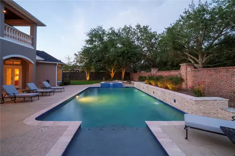 Exterior - 4200 Serrano Ct, Bryan, TX 77802 photo 5 of 6