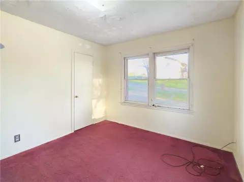 Bedroom - 409 E 6th St, Hearne, TX 77859 photo 3 of 4