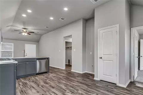 2782 Messenger Way, Bryan, TX 77803 photo 9