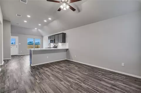 2782 Messenger Way, Bryan, TX 77803 photo 4