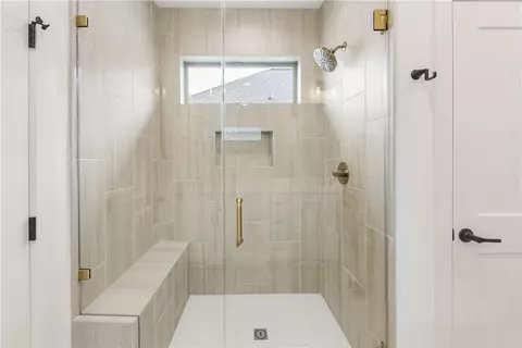 Bath - 2802 Bombay Ct, Bryan, TX 77808 photo 2 of 3