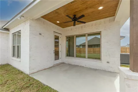 Exterior - 2802 Bombay Ct, Bryan, TX 77808 photo 2 of 3