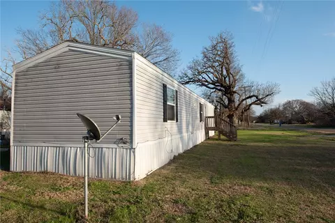 900 Post Oak St, Calvert, TX 77837 photo 21