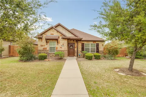 414 Deacon Dr W, College Station, TX 77845