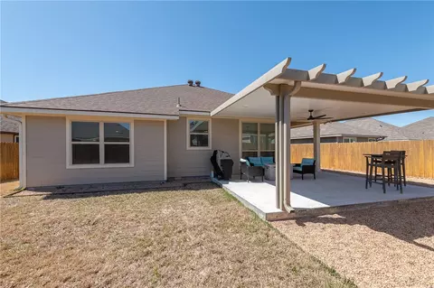2024 Kathryn Dr, Bryan, TX 77807 photo 23