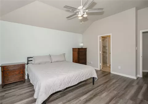 2024 Kathryn Dr, Bryan, TX 77807 photo 14