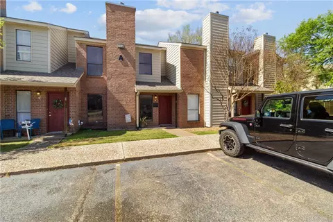 1904 Dartmouth Street A4, College Station, TX 77840
