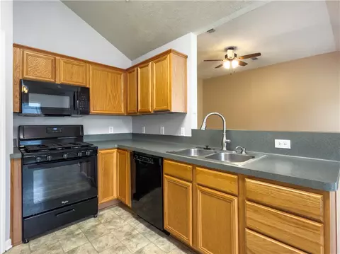 1500 Prairie Dr, Bryan, TX 77802 photo 6