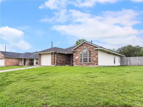1500 Prairie Dr, Bryan, TX 77802 photo 2