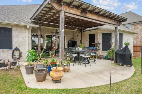 Exterior - 3068 Archer Cir, Bryan, TX 77808 photo 4 of 4