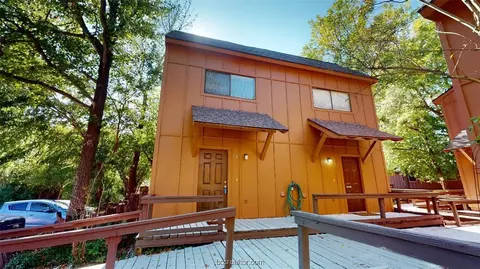 3923 Old Oaks Drive 10, Bryan, TX 77803